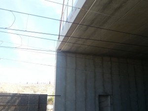 Galleria artificiale con travi PAC tipo MID in cemento armato preteso (precompresso)