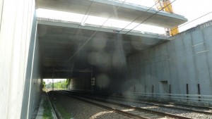 Galleria artificiale con travi PAC tipo MID in cemento armato preteso (precompresso)